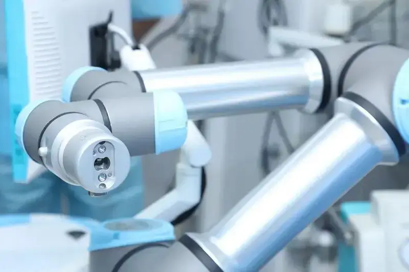 В Караганде робот будет делать операции на мозге (2)