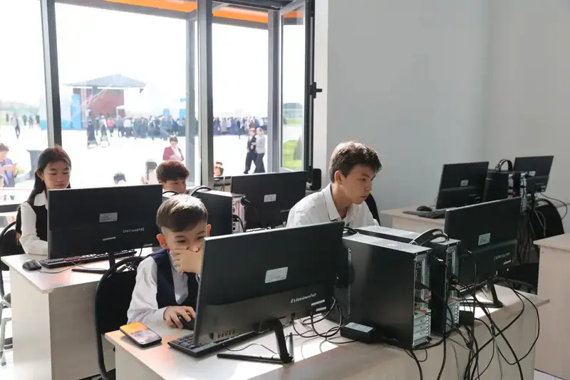 В Жамбылском районе открыли новый центр: культура, спорт, образование и архив под одной крышей (10)