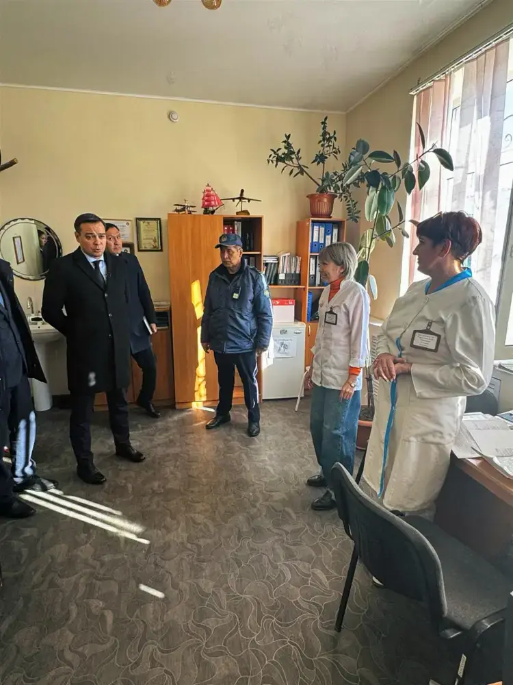 Омбудсмен Артур Ластаев в колонии Караганды Астане