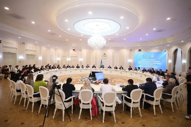 В Мангистау члены Ассамблеи обсудили вопросы мира и согласия (6)