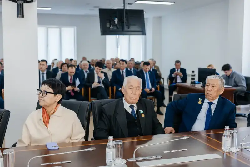 В Атырау обсудили направления развития искусственного интеллекта и цифровизации (4)