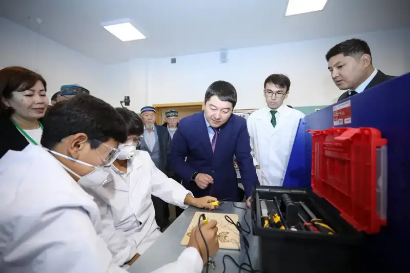 В Мангистауской области открылась одиннадцатая школа по национальному проекту «Келешек мектептері» (2)