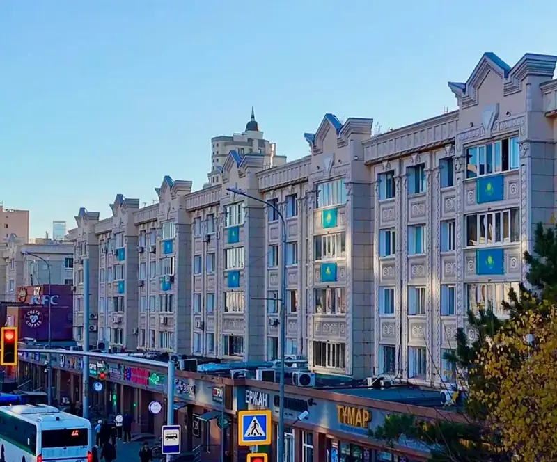 Флаги на балконах: патриотический челлендж в Астане! Астане