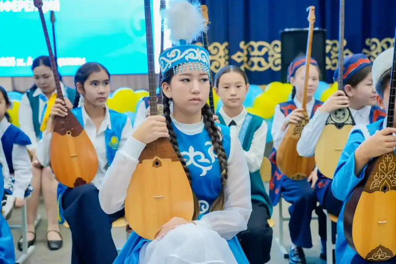 В столичной школе прошла Республиканская научно-практическая конференция, посвященная национальным ценностям и гуманизму Астане