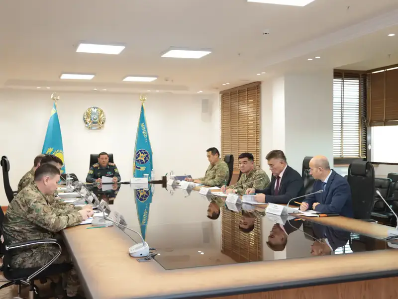 В МЧС обсуждены вопросы подготовки к зимнему и паводковому периодам (4)