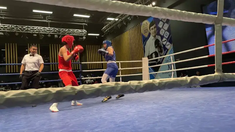 В Караганде стартовал международный юниорский турнир по боксу с участием 400 спортсменов из восьми стран Астане