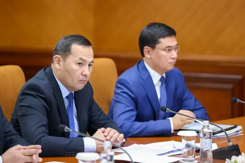 Шымкент: Обсуждение итогов работы судебных исполнителей и экологических инициатив на аппаратном совещании Астане