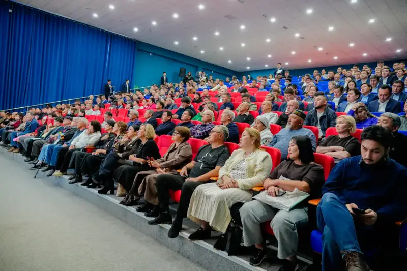 Аким Астаны встретился с жителями ЖМ «Уркер» (3)