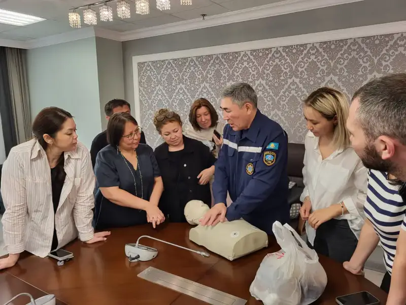 Медики МЧС: о мужестве, профессионализме и самоотверженности (7)