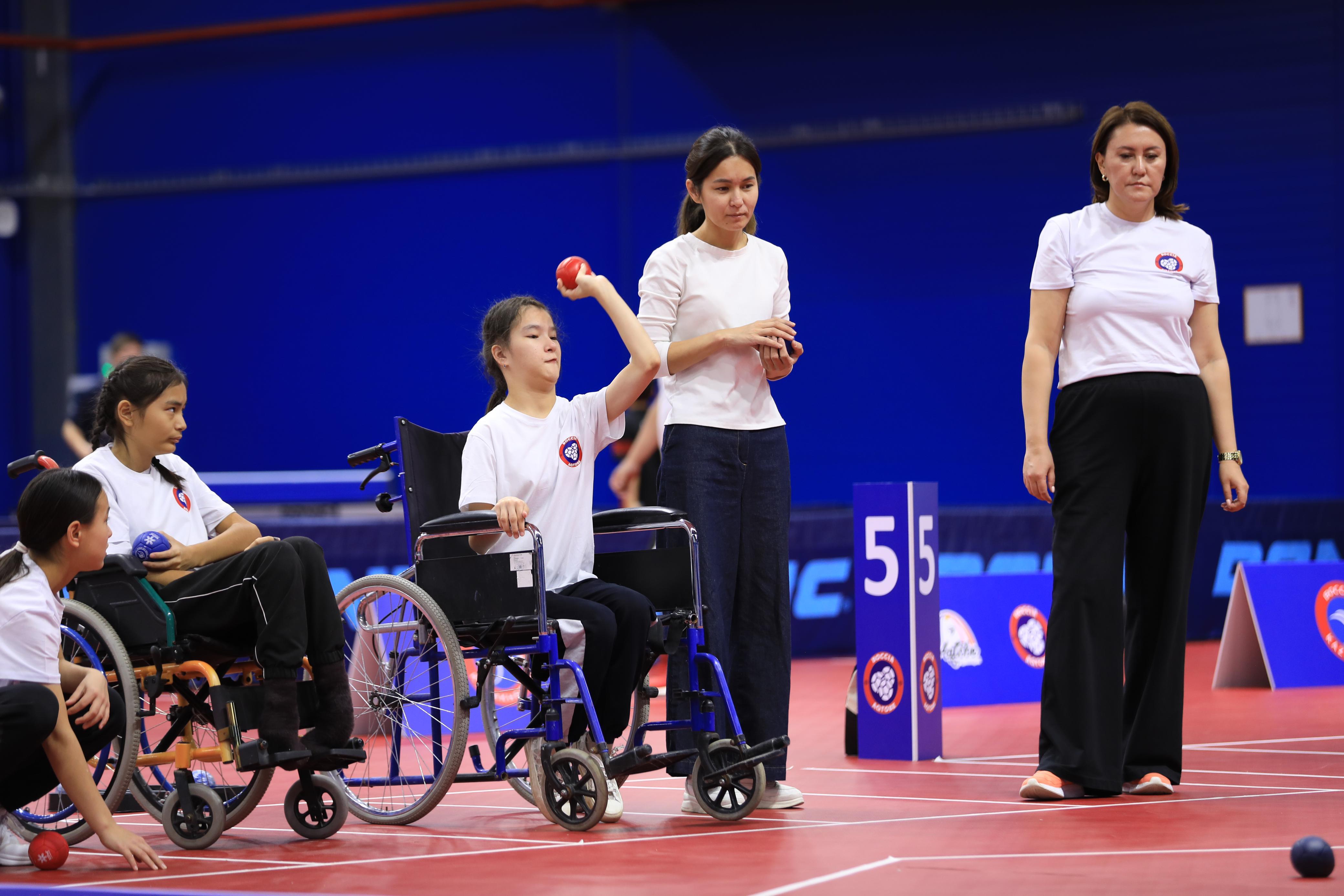 В Актобе прошел инклюзивный турнир по бочча (3)