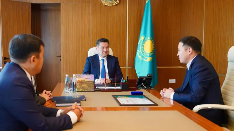 Серик Куанган: поэт, который зажег звезду ВКО на республиканском айтысе Астане