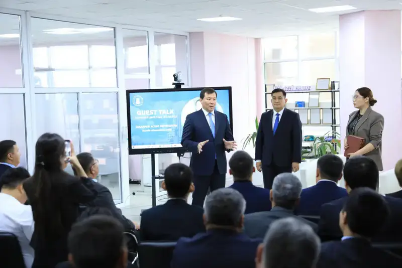 Асхат Шахаров провел мотивационную встречу со слушателями Академии государственного управления (7)