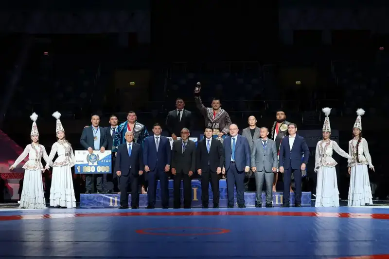 Ерасыл Кажыбаев стал серебряным призером турнира «Қазақстан Барысы-2025» (2)