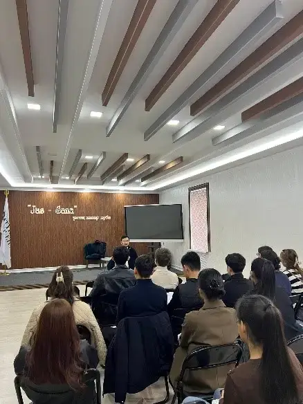 Обсуждение секуляризма и межрелигиозного согласия: влияние на будущее общества Астане