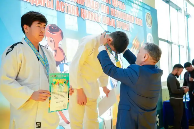 Городской турнир по рукопашному бою ко Дню Республики провели в Астане (2)