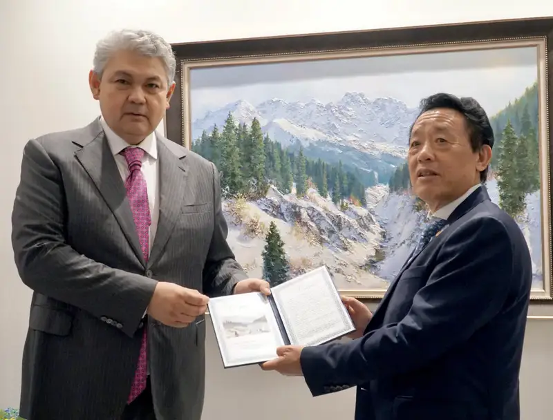 Министр иностранных дел Казахстана Ермек Кошербаев обсудил сотрудничество с Генеральным директором ФАО и открыл комнату 'Казахстан' в Риме Астане