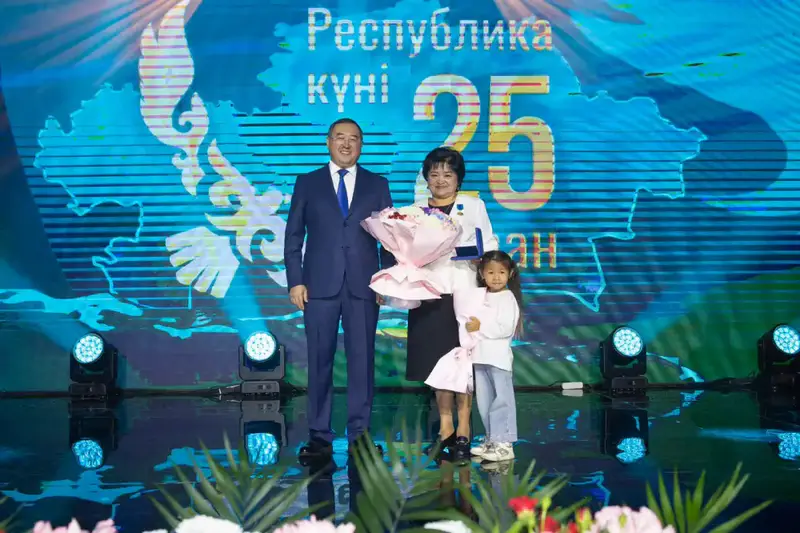 Награды за вклад в развитие Алматинской области и вручение квартиры народному артисту Астане