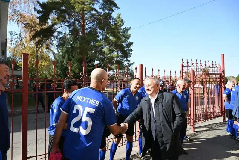 Товарищеский матч ветеранов сборной Казахстана по футболу: стимул для молодежи и развитие массового спорта в Жетісу Астане