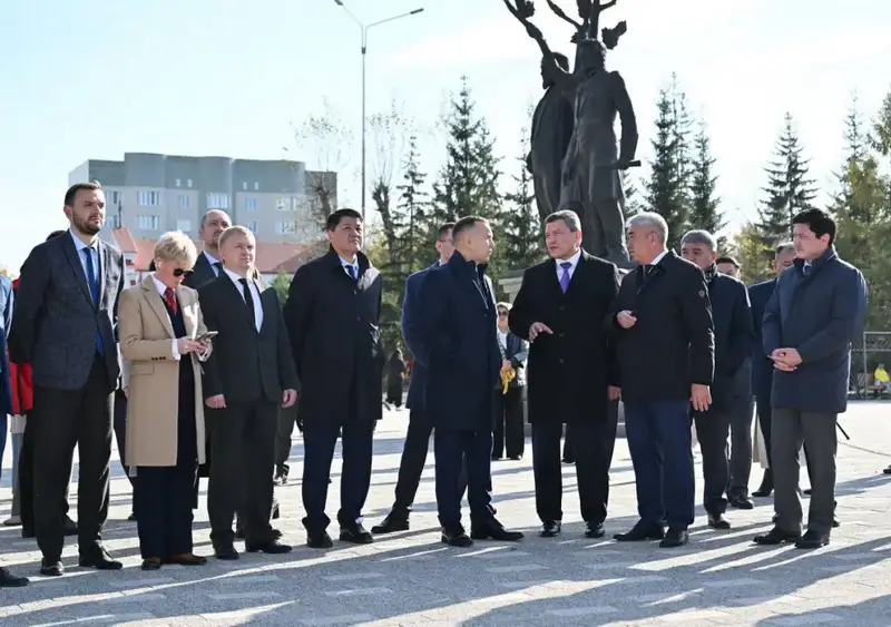 Делегация Курганской области посетила СКО (5)