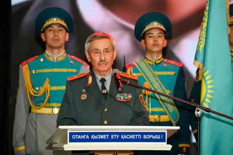 В Астане прошла военно-патриотическая акция «Ел қорғау – нағыз ерлер ісі» (5)