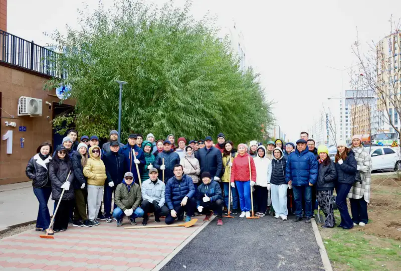В рамках республиканской экологической акции «Таза Қазақстан» коллектив Высшего Судебного Совета Республики Казахстан принял участие в общегородском субботнике (10)