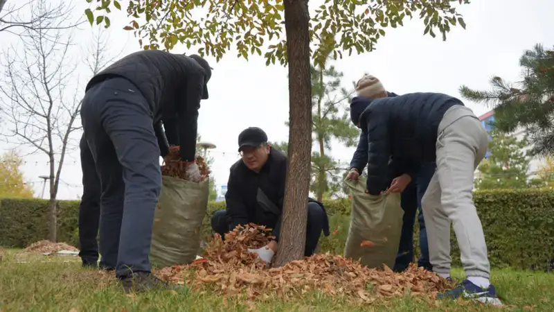 Сотрудники Генеральной прокуратуры приняли участие в общегородском субботнике (2)