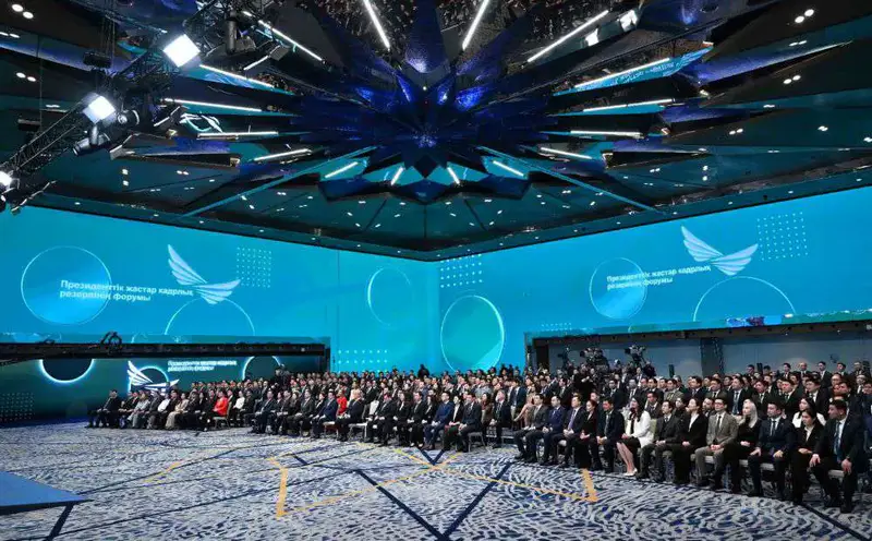 Создание ответственного гражданина в Казахстане: идеи из статьи Дархана Жазыкбая Астане