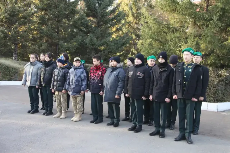 Урок духа и патриотизма: школьники познакомились с жизнью пограничников (2)