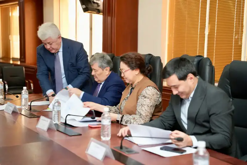 В Минэнерго подписано новое Отраслевое соглашение в нефтегазовой отрасли на 2026–2028 годы (3)