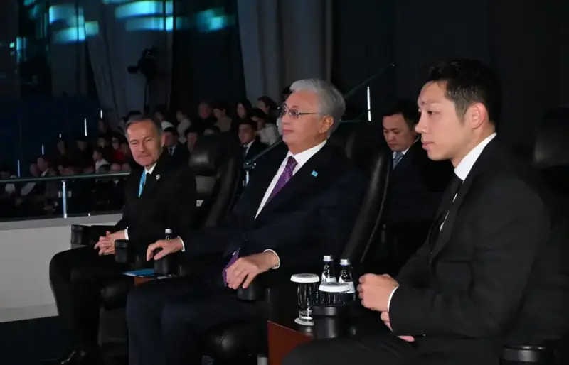 Глава государства посетил открытый Кубок Президента Республики Казахстан по настольному теннису (2)