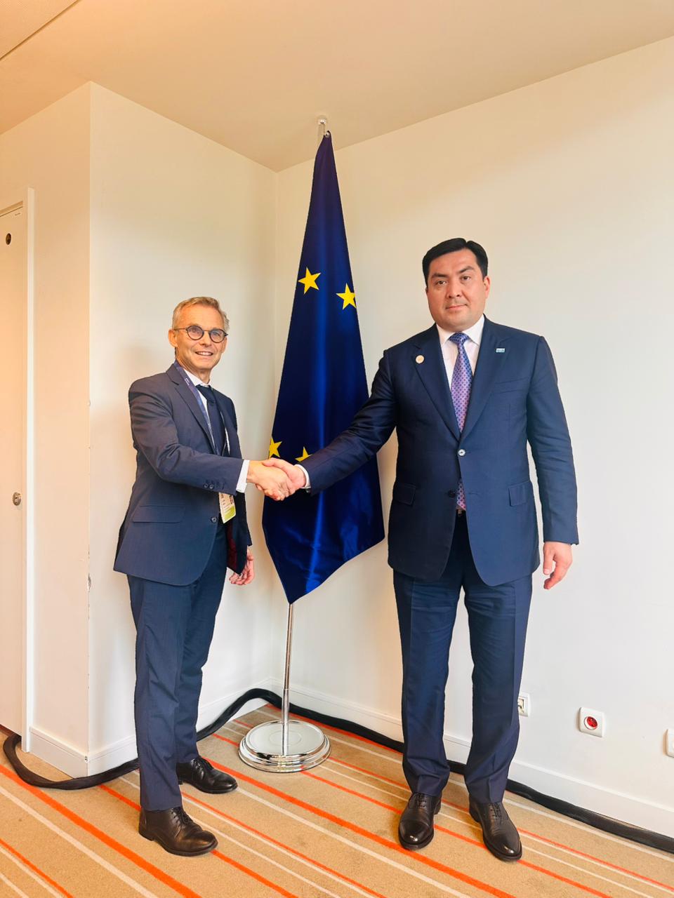 Казахстан – ключевой энергетический партнер для ЕС: в Брюсселе подписаны новые соглашения в сфере «зеленой» энергетики (7)