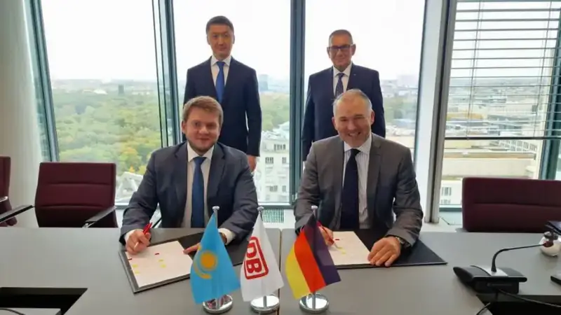 Казахстан и Германия подписали меморандумы о сотрудничестве в железнодорожной отрасли Астане