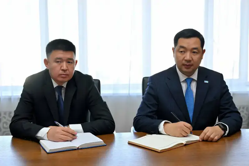 Аким области Абай встретился с депутатами Мажилиса Парламента (7)