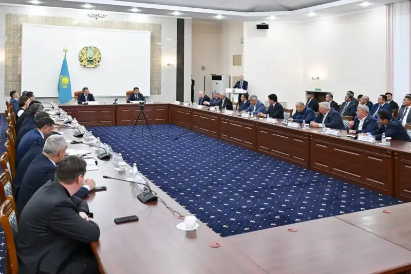 Министр сельского хозяйства Айдарбек Сапаров с рабочим визитом посетил Северо-Казахстанскую область (5)