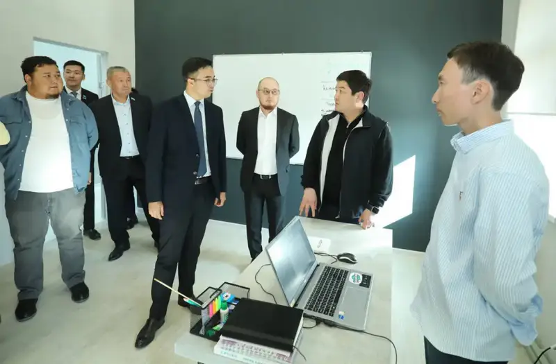 Нурдаулет Килыбай принял участие в открытии молодёжного ресурсного центра Каракиянском районе (3)