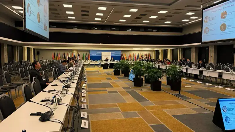 Казахстан делится опытом борьбы с семейно-бытовым насилием на международной арене в Варшаве Астане