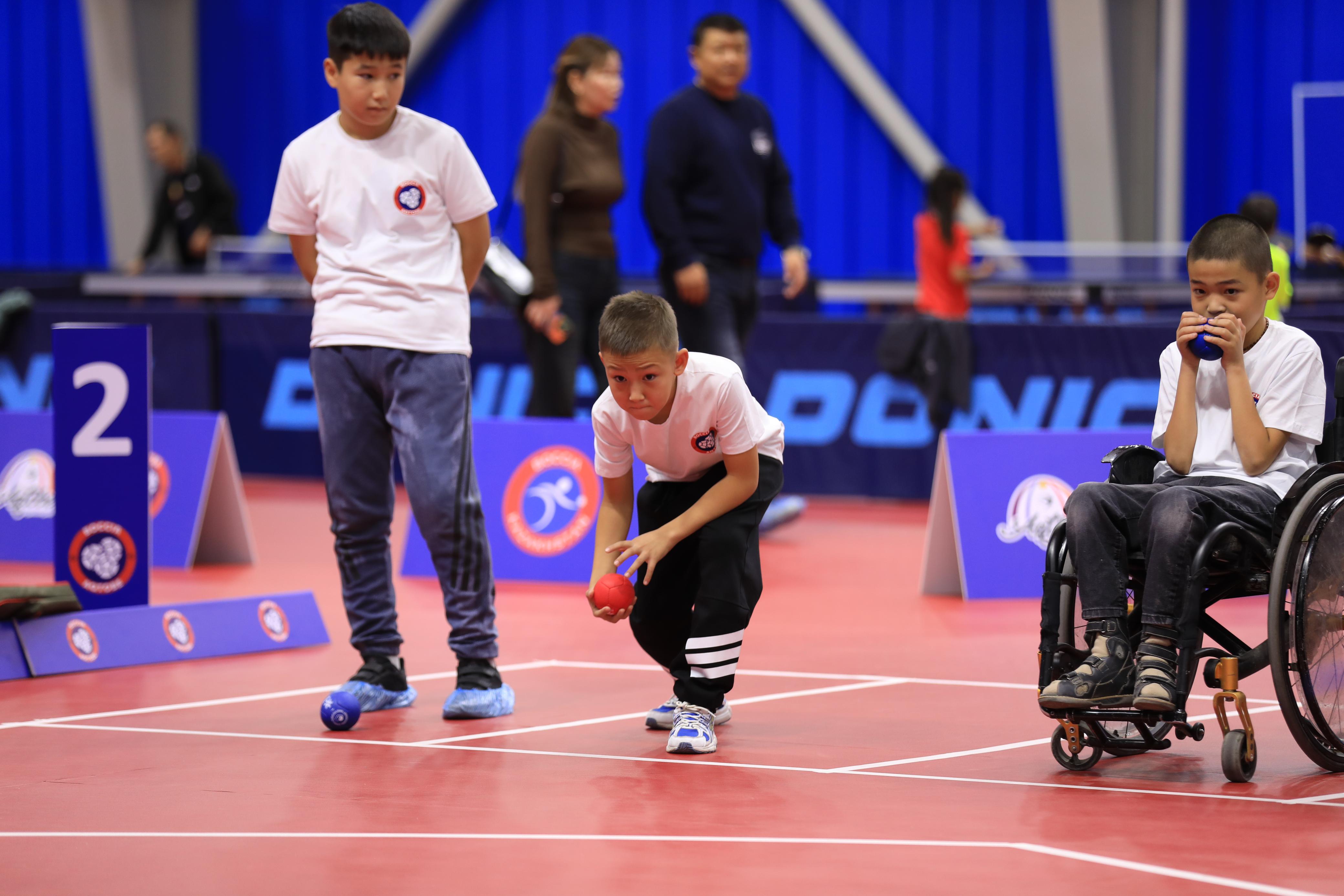В Актобе прошел инклюзивный турнир по бочча (4)