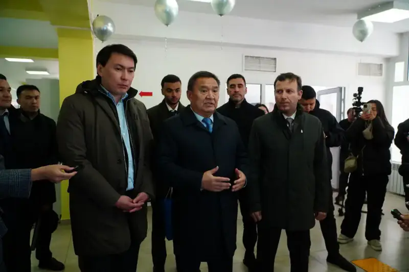 В Кокшетау открыт футбольный стадион, построенный в рамках программы FIFA Arena (9)