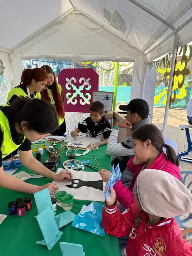 Чернила из алматинского смога, велошредеры и шахматы из переработанного пластика (5)