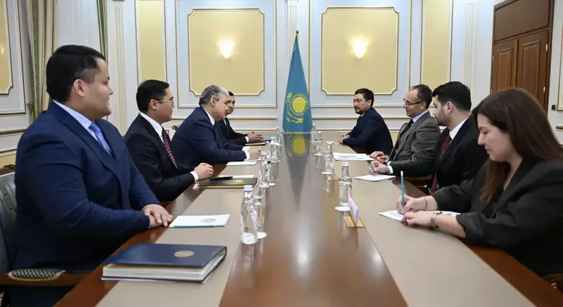 Министр иностранных дел Казахстана провёл встречу с Генеральным секретарём ТюркПА (6)