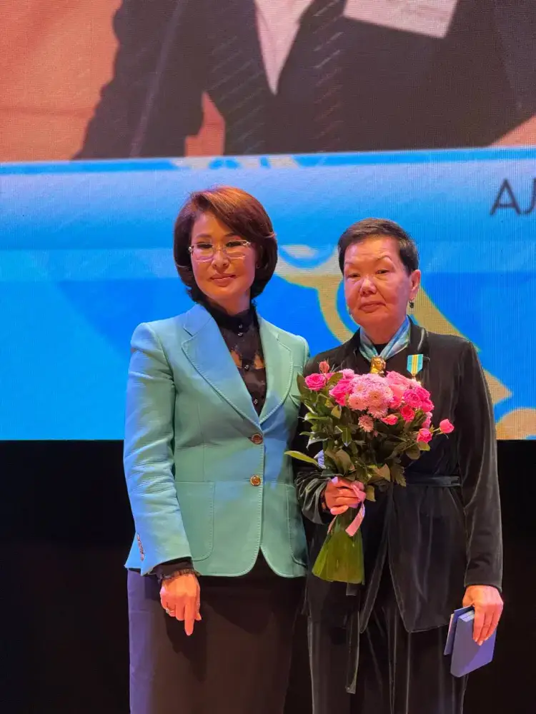 В АСТАНЕ СОСТОЯЛАСЬ ЦЕРЕМОНИЯ НАГРАЖДЕНИЯ ЛУЧШИХ РАБОТНИКОВ ЗДРАВООХРАНЕНИЯ СТРАНЫ (2)