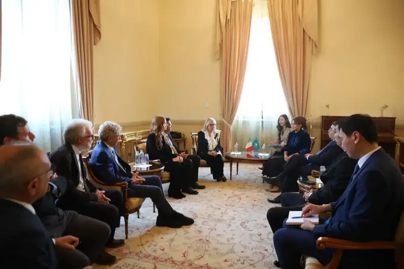 Казахстанская оперная звезда получает награду в Италии! Астане