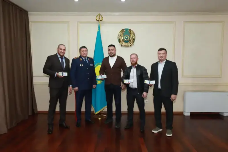 Депутаты, спортсмены, полицейские и блогеры объединились для борьбы с наркопреступностью в Астане (3)