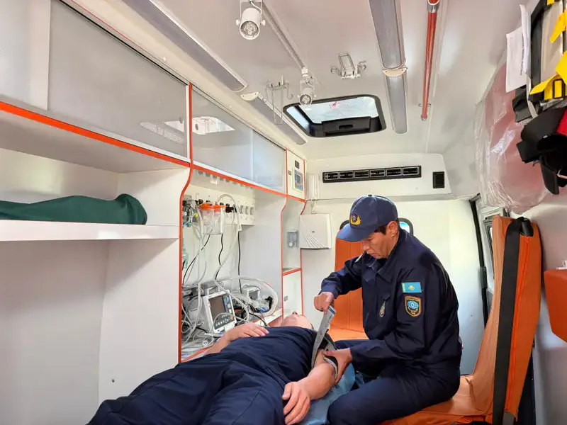 Медики МЧС: о мужестве, профессионализме и самоотверженности (4)