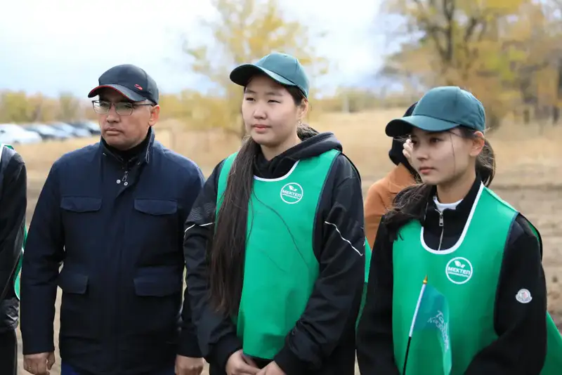 Ақтөбе облысында «Мектеп орманшылығы» жобасы аясында 1350 түп ағаш отырғызылды (4)