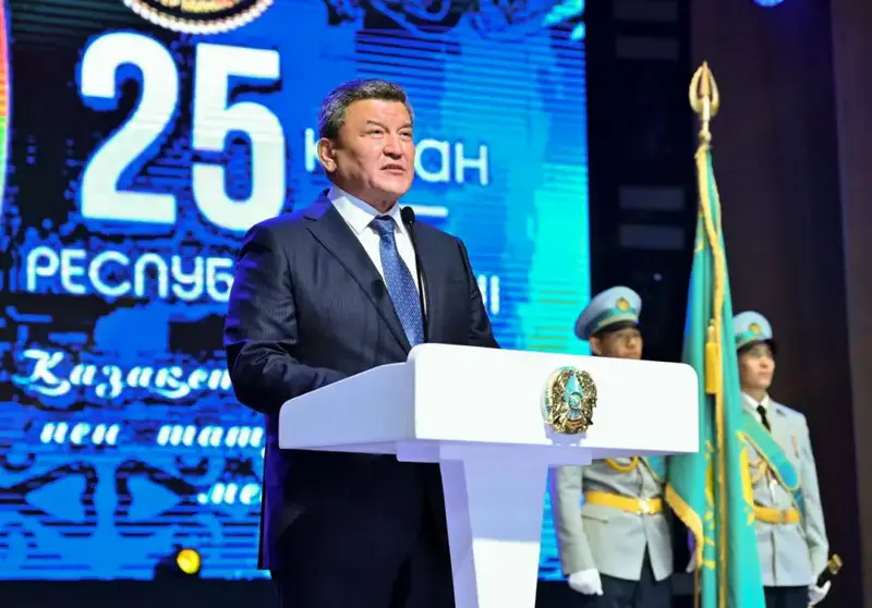 Аким области принял участие в торжественном мероприятии, организованном Департаментом полиции СКО в честь Дня Республики (7)