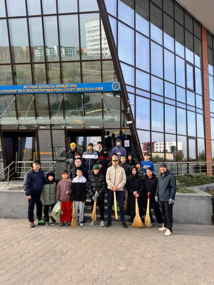 В Астане около 1000 спортсменов приняли участие в общегородском субботнике (10)