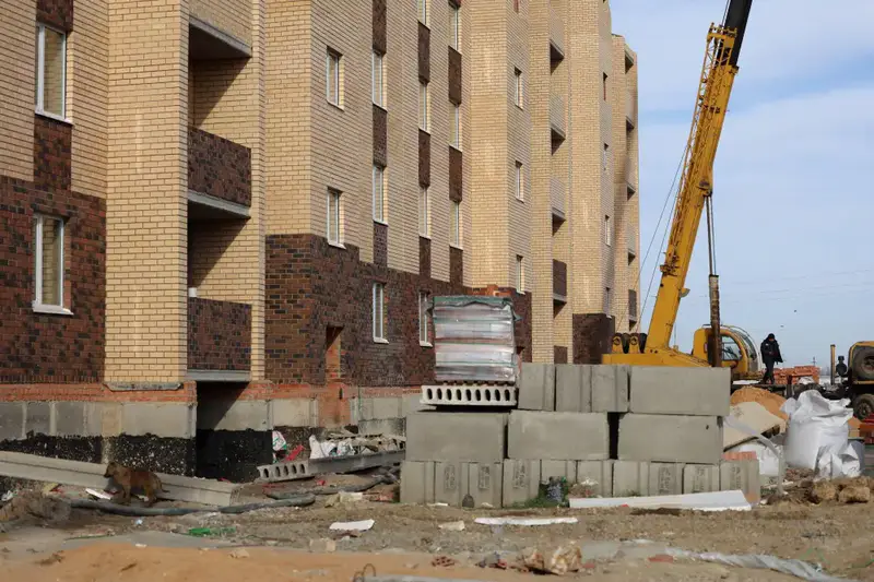 В Буландынском районе возводят 120-квартирный дом по программе «Реновация» (5)