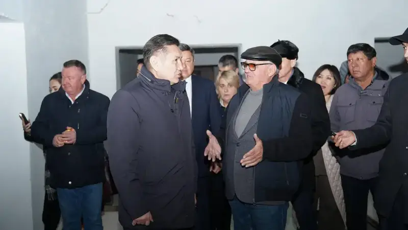 В спорткомплексе села Привольное Уланского района проводится капремонт (2)