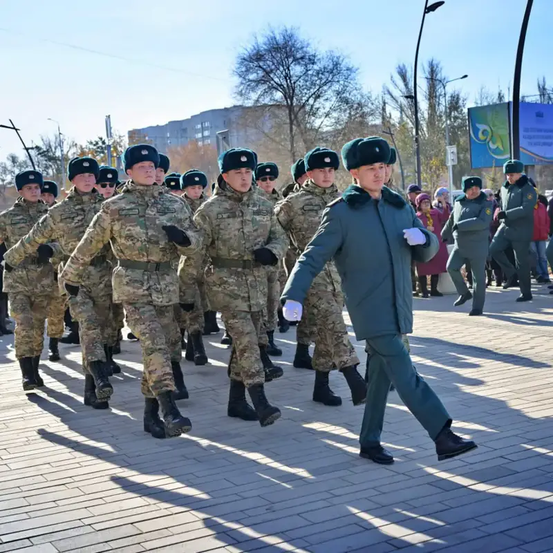 В честь Дня Республики в Павлодаре прошла церемония поднятия Государственного флага Республики Казахстан (9)